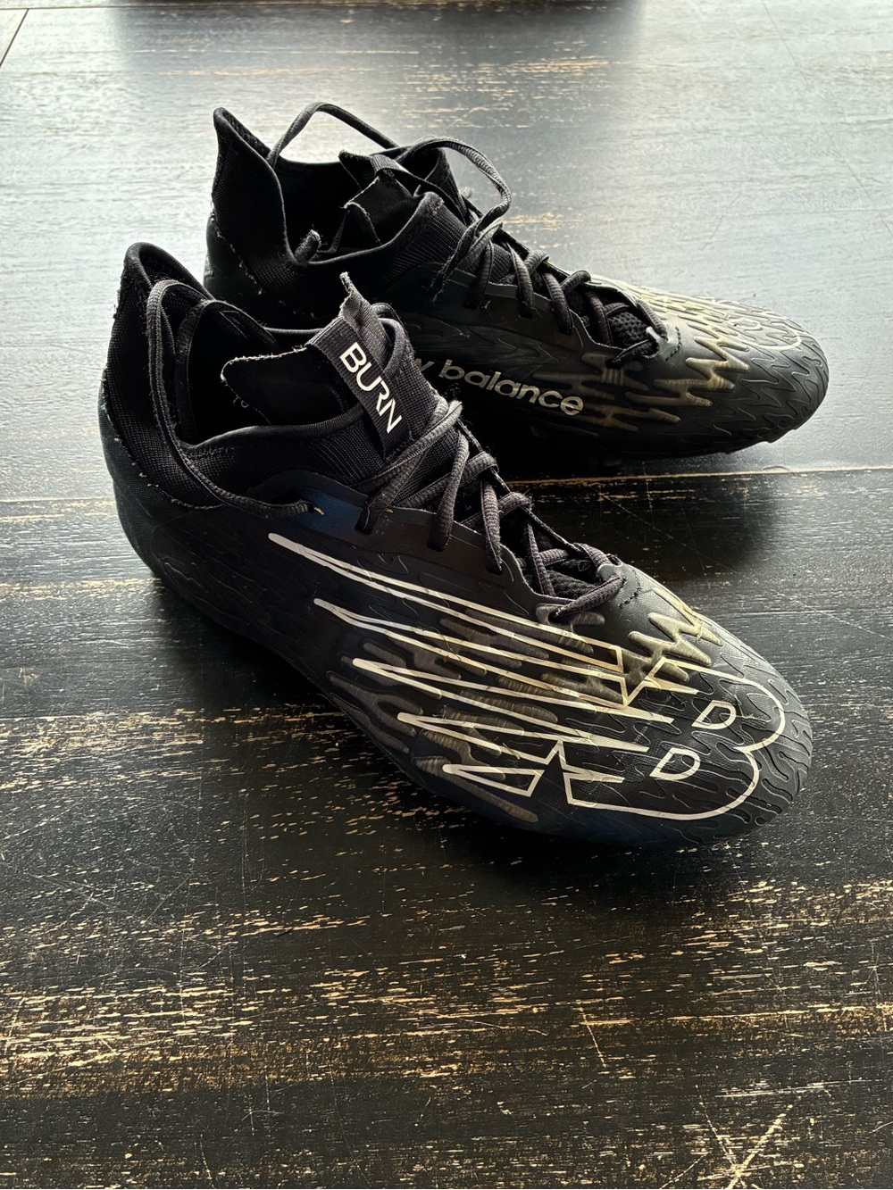 New Balance Burn X3 Men’s Black Cleats size US 10.5